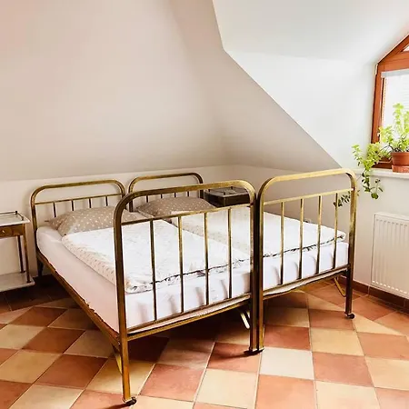 Se Zahradou 20 Minut Do Centra Prahy Apartamento