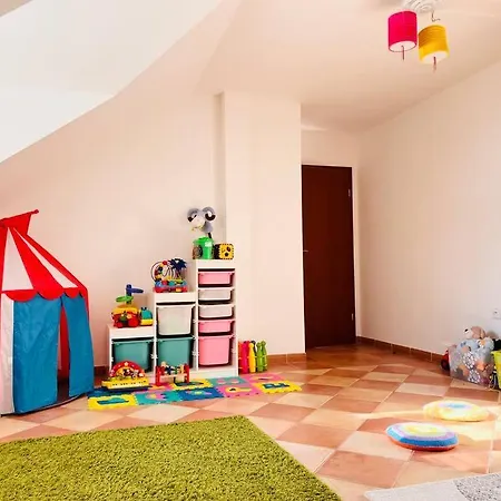 Apartment Se Zahradou 20 Minut Do Centra Prahy *