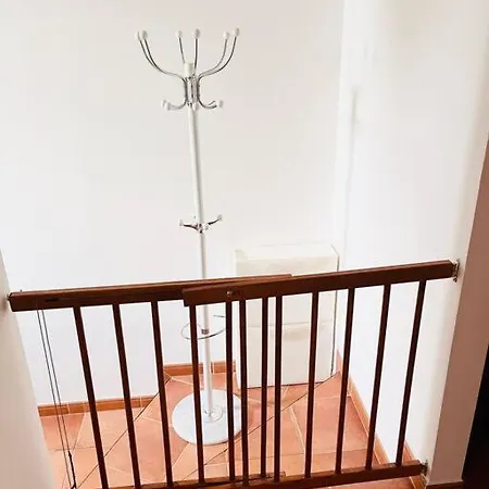 Appartement Se Zahradou 20 Minut Do Centra Prahy Ořech