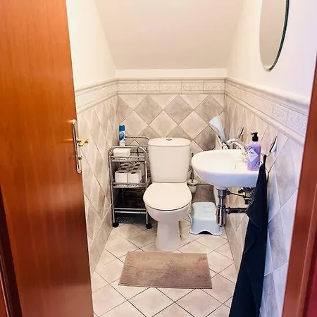 Apartment Se Zahradou 20 Minut Do Centra Prahy *