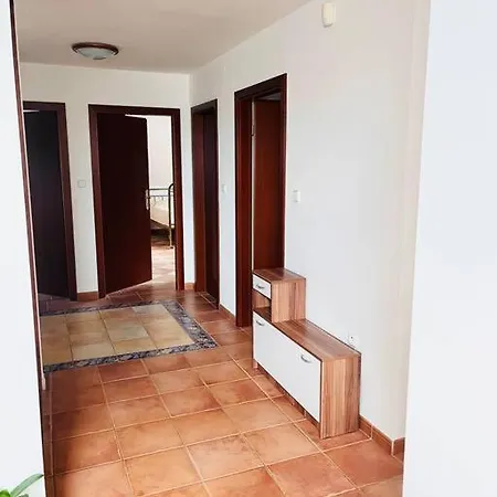 Apartment Se Zahradou 20 Minut Do Centra Prahy *
