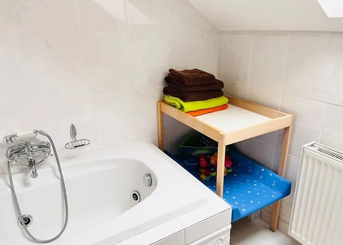 Se Zahradou 20 Minut Do Centra Prahy * Ořech